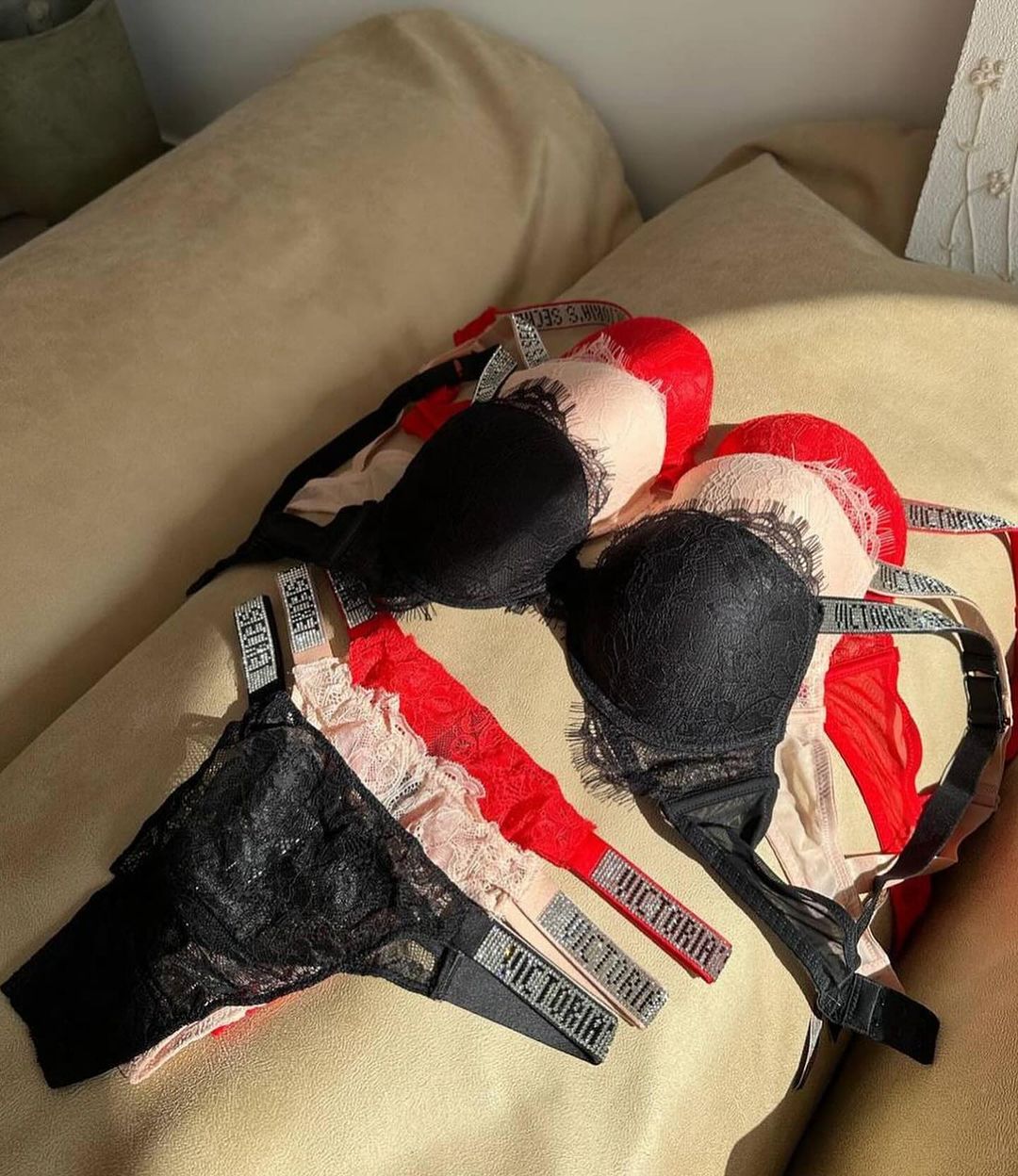 Shine Strap Lace Push-Up Bra + Shine Strap Lace Panty