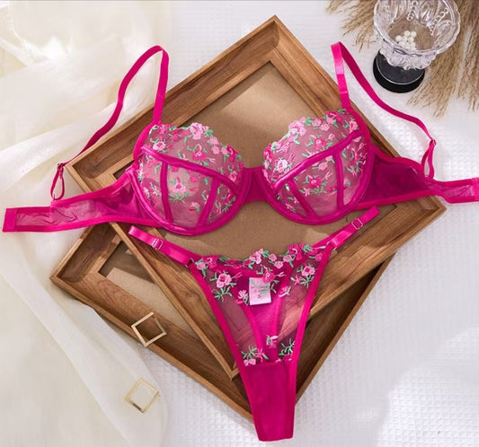 Fuchsia Bloom Lace Lingerie Set
