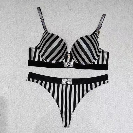 Victoria Secret Shine Patch Lightly Lined Demi Bra & Thong Set