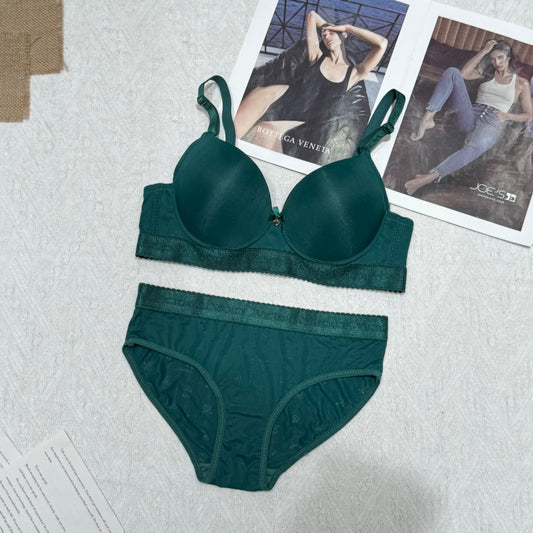 Victoria’s Secret Signature Micro-Satin Set – Premium Embroidered Collection (Emerald Green)