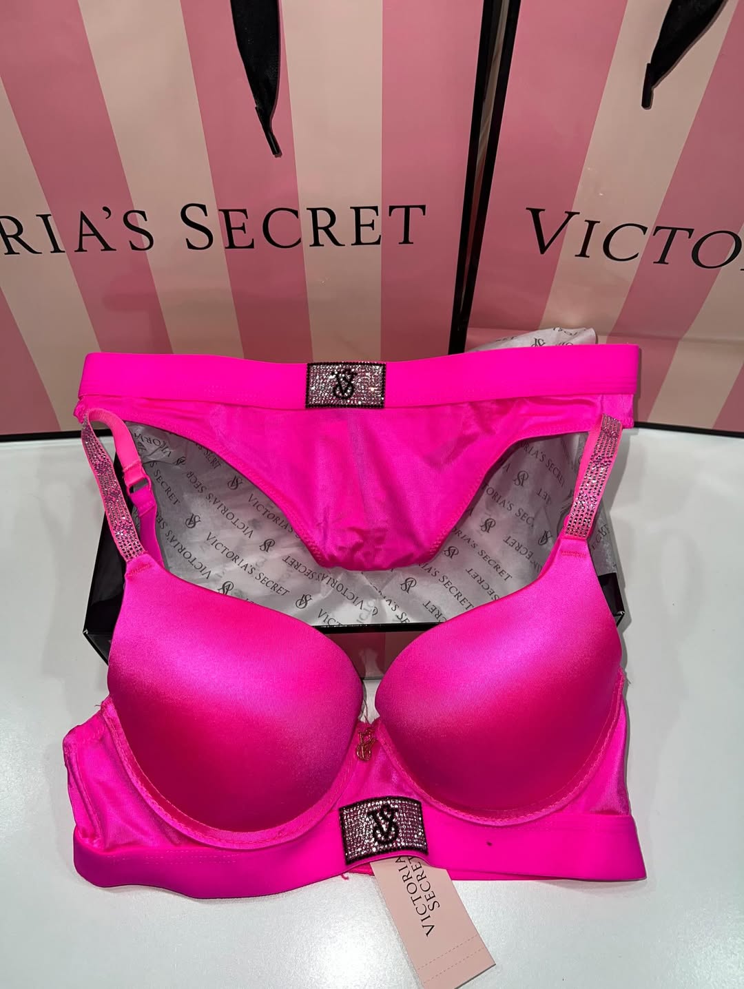 Victoria Secret Shine Patch Lightly Lined Demi Bra & Thong Set