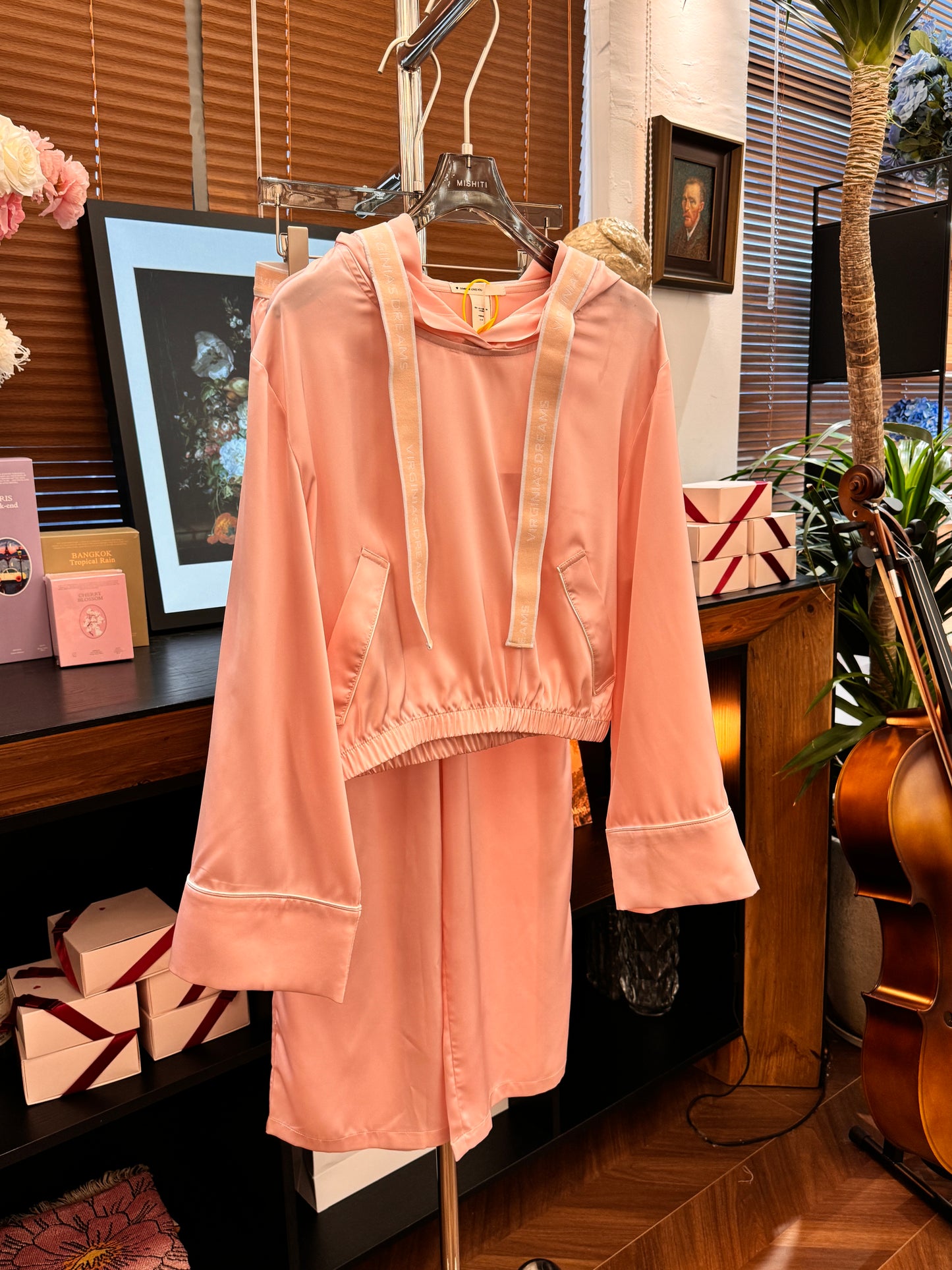 Hotzzz Premium – Blush Whisper Lounge Set