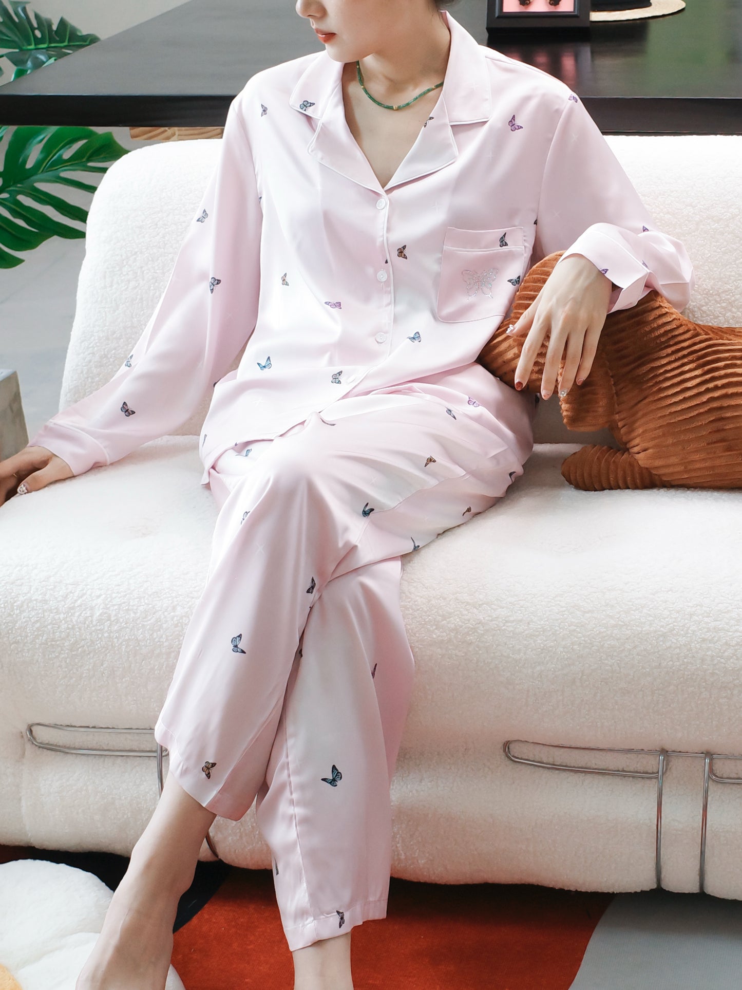 Hotzzz Premium – Butterfly Bloom Satin Set